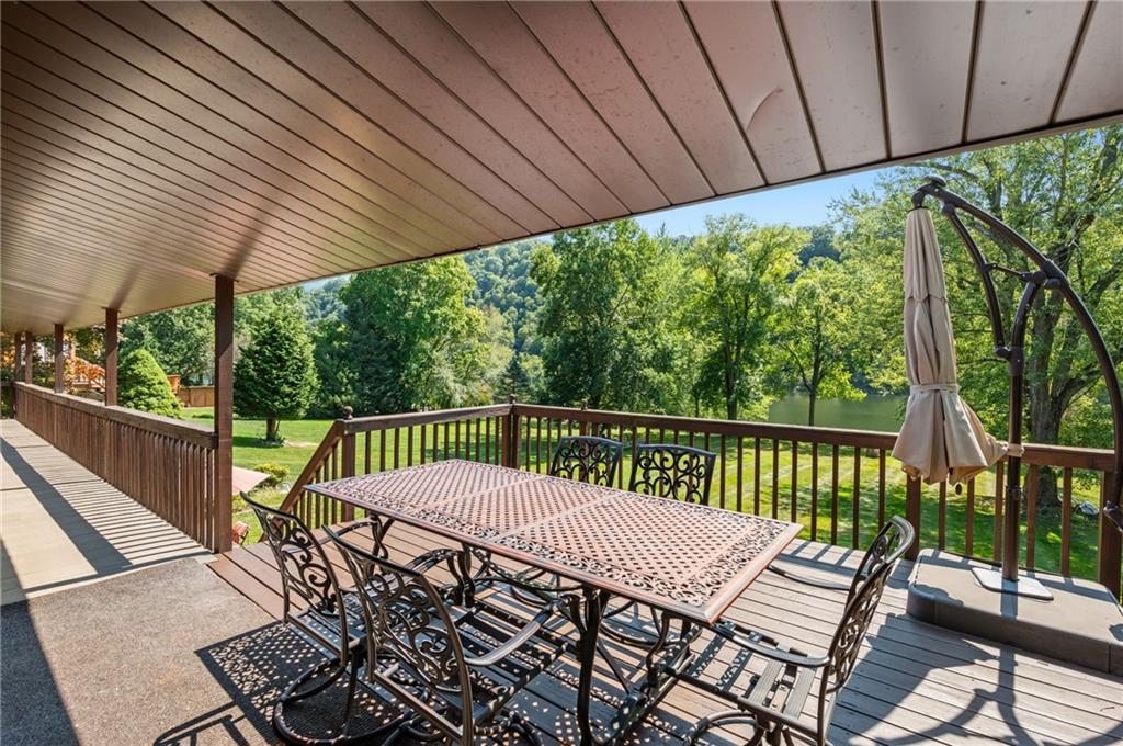 1164 River Road Freeport, PA 16229 - Photo 18 of 50 a view of a patio in a balcony
