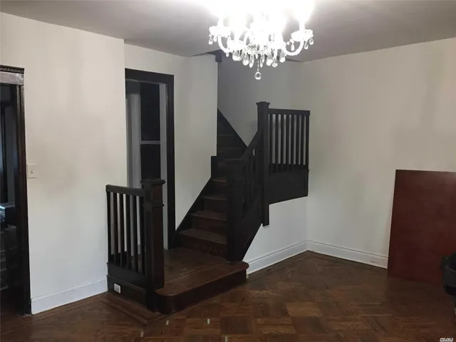 $899,000 | 47-09 188th Street | Auburndale