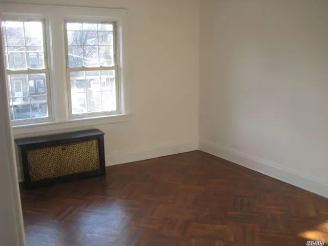 $899,000 | 47-09 188th Street | Auburndale