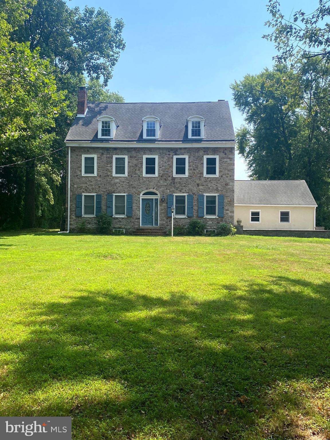 4325 Shoemaker Road Huntingdon Valley, PA 19006 - Photo 1 of 11 Front of house, street view
