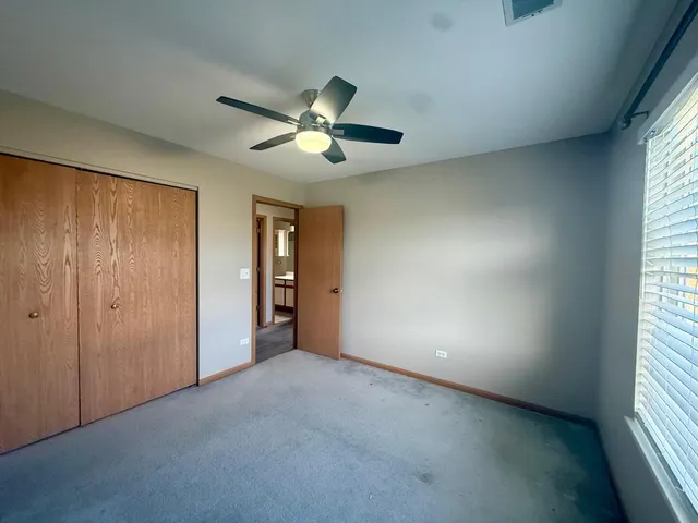 $3,300 | 2477 Smithfield Court, Aurora, IL 60503