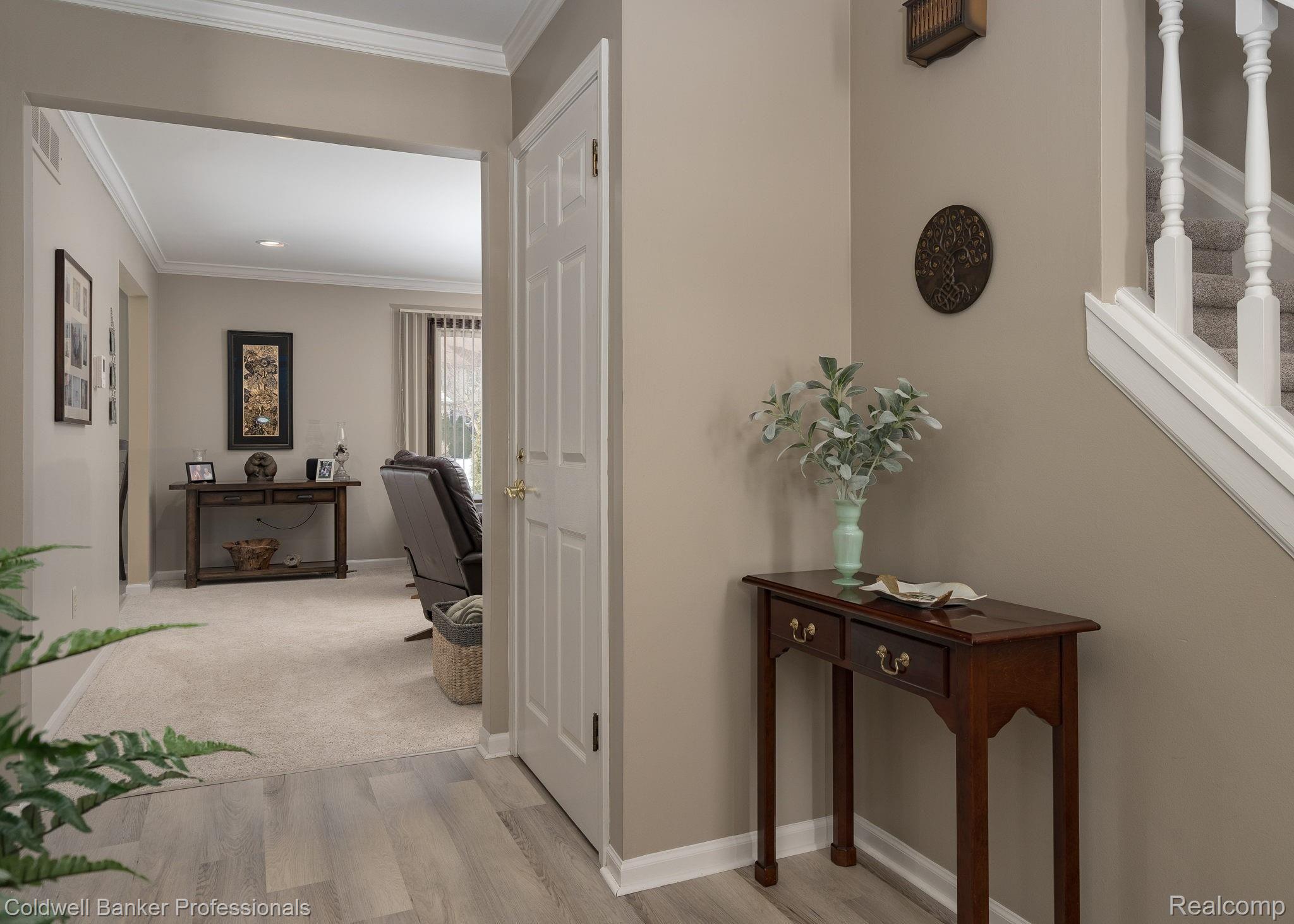635-Snowmass-Dr-Foyer.jpg
