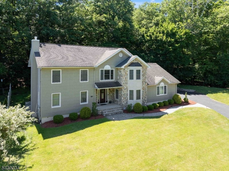913 High Mountain Road North Haledon, NJ 07508 - Photo 1 of 42