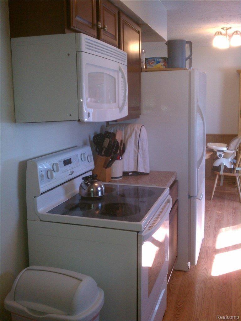 2160 Vernor Road Lapeer, MI 48446 - Photo 16 of 25 15-Kitchen-1