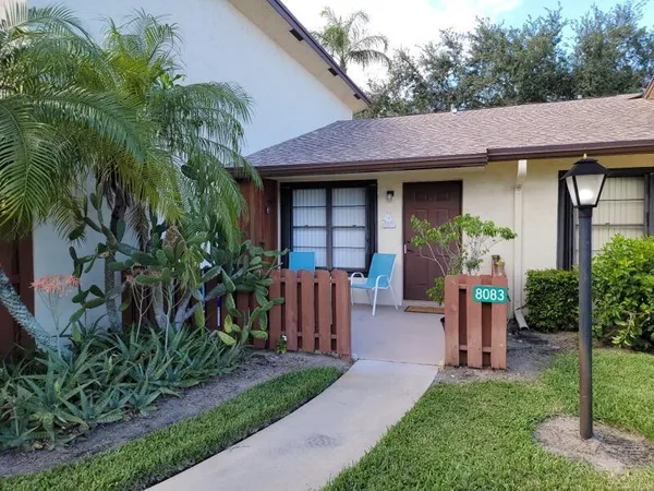 $2,000 | 8083 Southeast Villa Circle, Hobe Sound, FL 33455