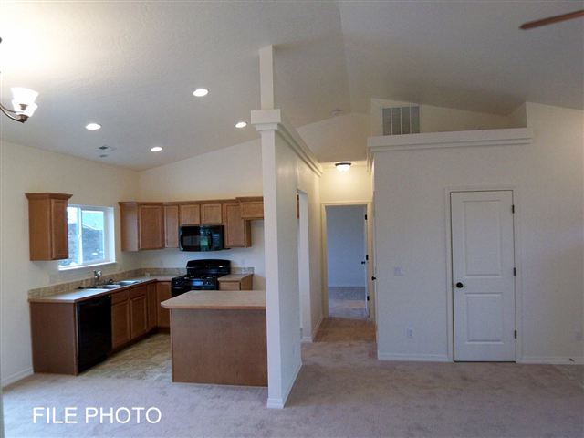 4517 South Carnation Road Spokane, WA 99224 - Photo 5 of 9