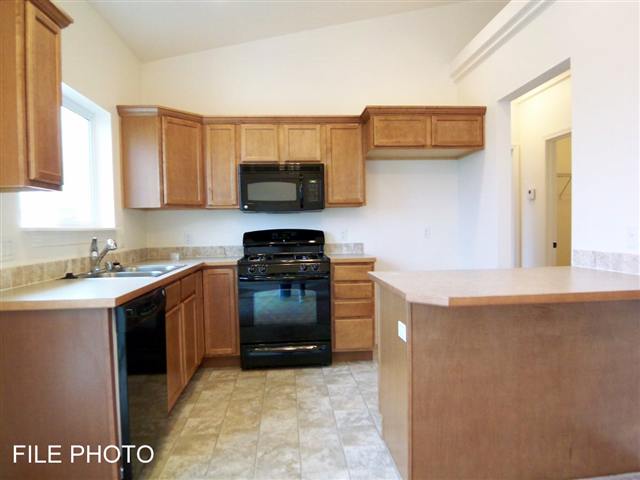 4517 South Carnation Road Spokane, WA 99224 - Photo 6 of 9