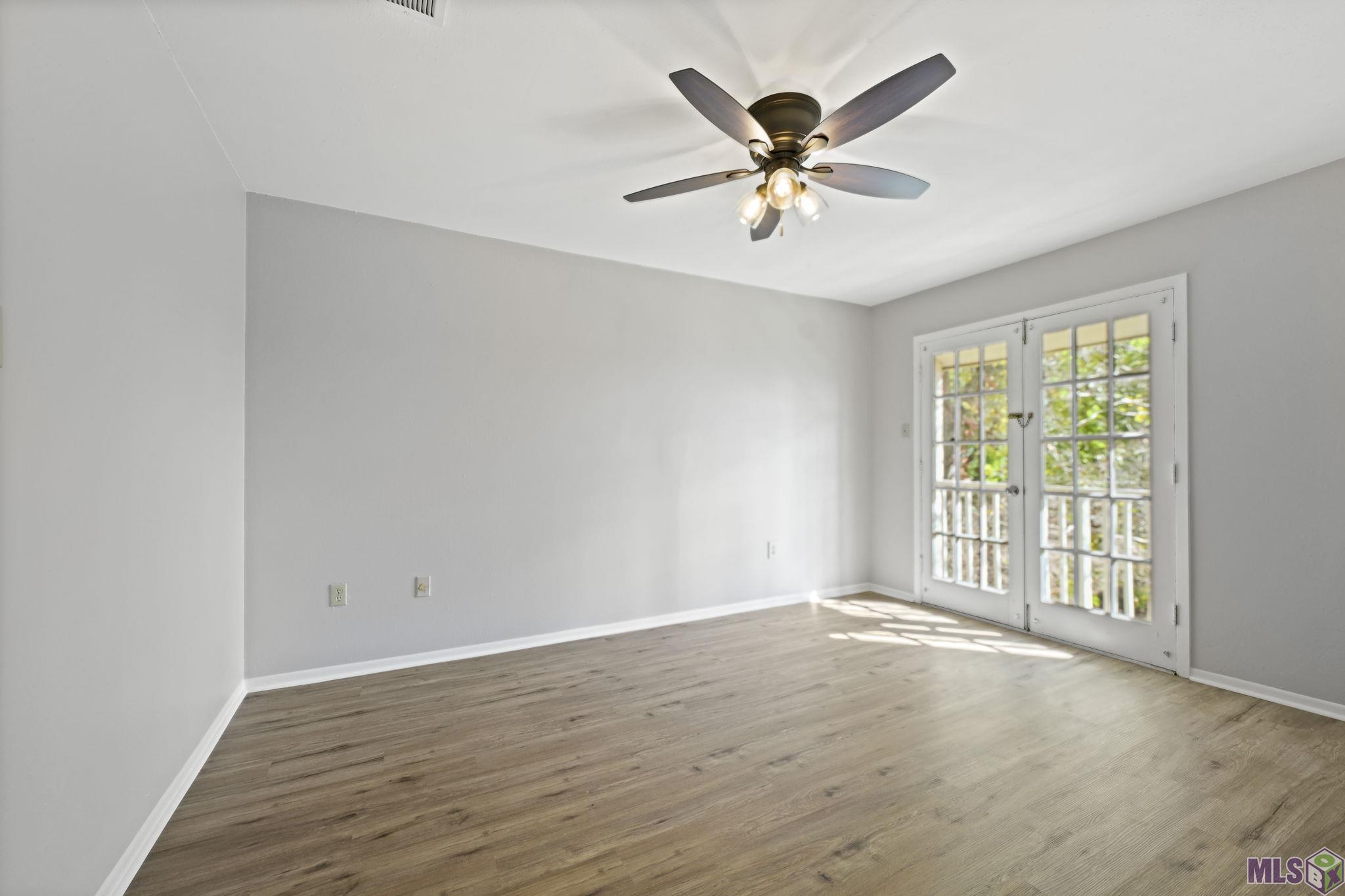 8060 Pennth Avenue, Unit B Baton Rouge, LA 70809 - Photo 12 of 17