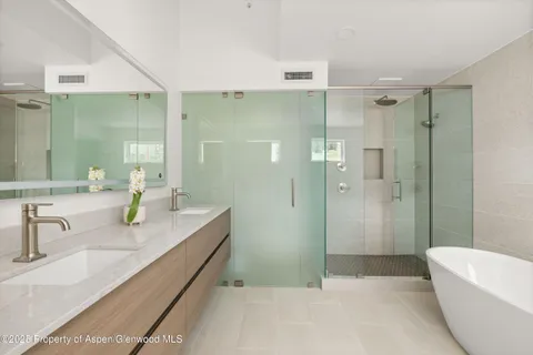 $9,995,000 | 360 Wood Road, Unit 504, Snowmass Village, CO 81615