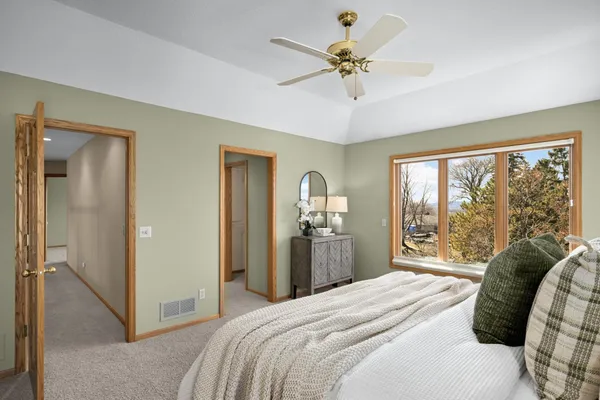 $800,000 | 7628 Auto Club Circle, Bloomington, MN 55438