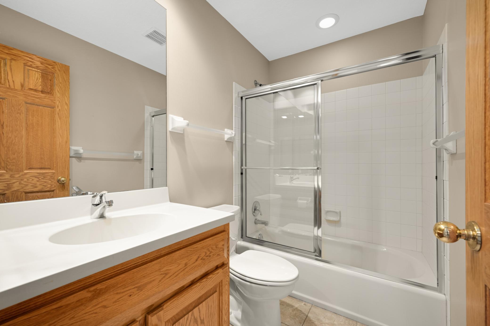 7628 Auto Club Circle Bloomington, MN 55438 - Photo 27 of 41