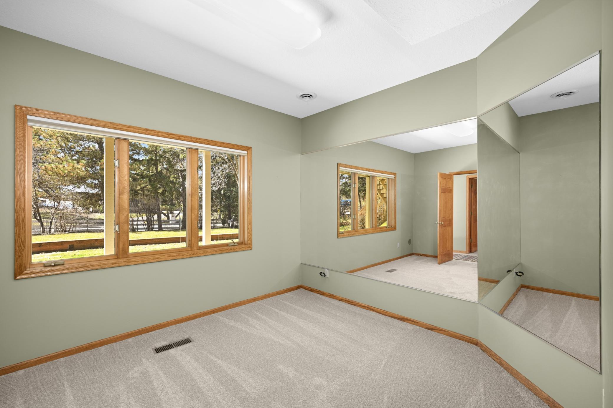 7628 Auto Club Circle Bloomington, MN 55438 - Photo 31 of 41