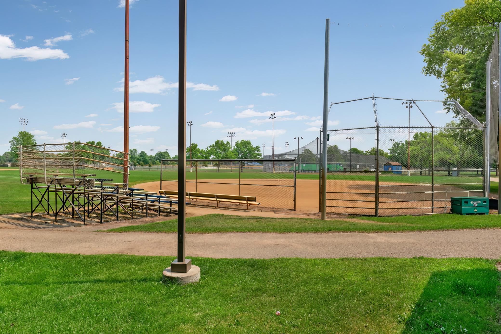 7628 Auto Club Circle Bloomington, MN 55438 - Photo 38 of 41