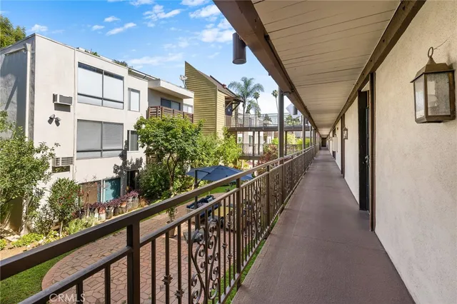 $299,000 | 525 South Ardmore Avenue, Unit 257, Los Angeles, CA 90020