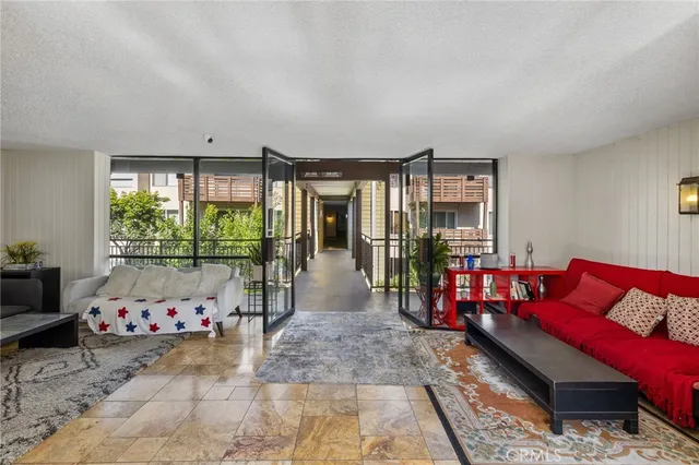 $299,000 | 525 South Ardmore Avenue, Unit 257, Los Angeles, CA 90020