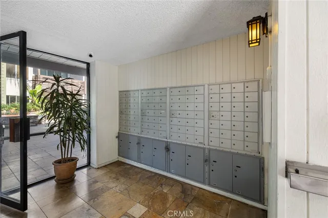 $299,000 | 525 South Ardmore Avenue, Unit 257, Los Angeles, CA 90020