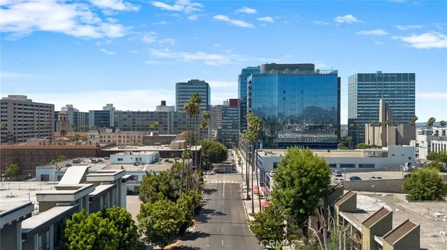$299,000 | 525 South Ardmore Avenue, Unit 257, Los Angeles, CA 90020