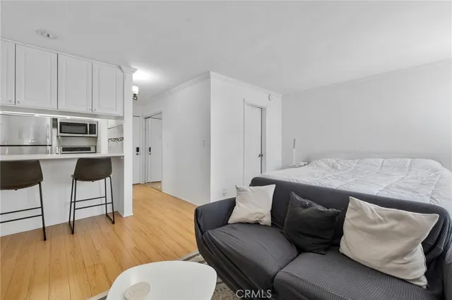 $299,000 | 525 South Ardmore Avenue, Unit 257, Los Angeles, CA 90020