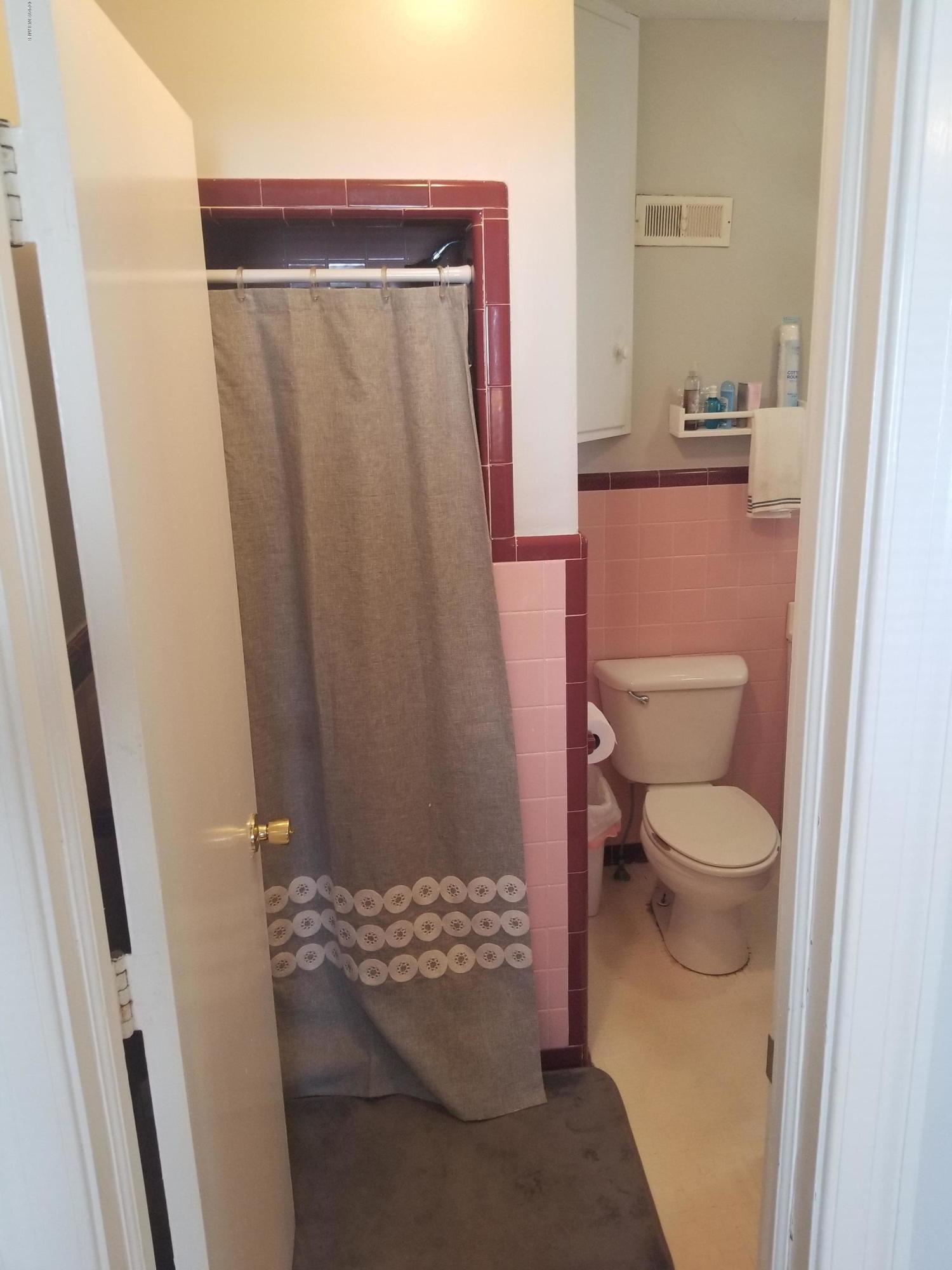 2301 Woodview Road Kinston, NC 28504 - Photo 13 of 21 20190719_114743