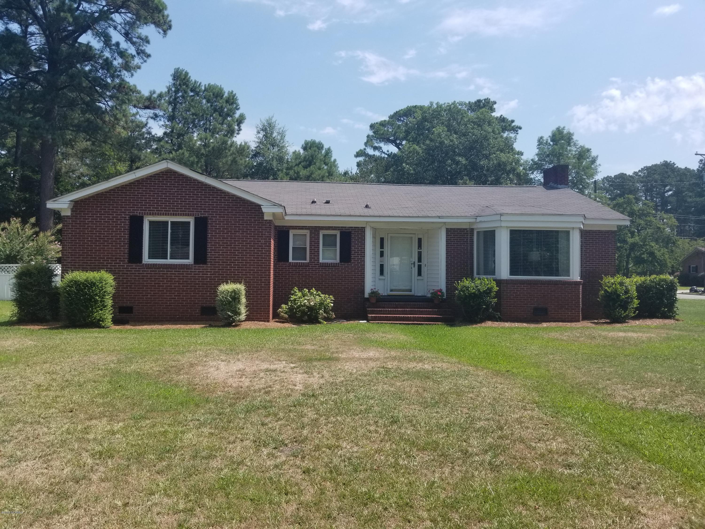 2301 Woodview Road Kinston, NC 28504 - Photo 3 of 21 20190719_114445