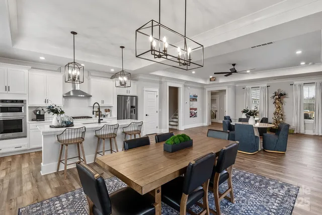 a view of a dining room and livingroom view