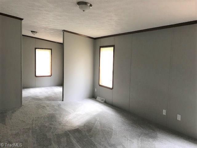 156 Dockery Road Purlear, NC 28665 - Photo 12 of 18 Gallery Image 12