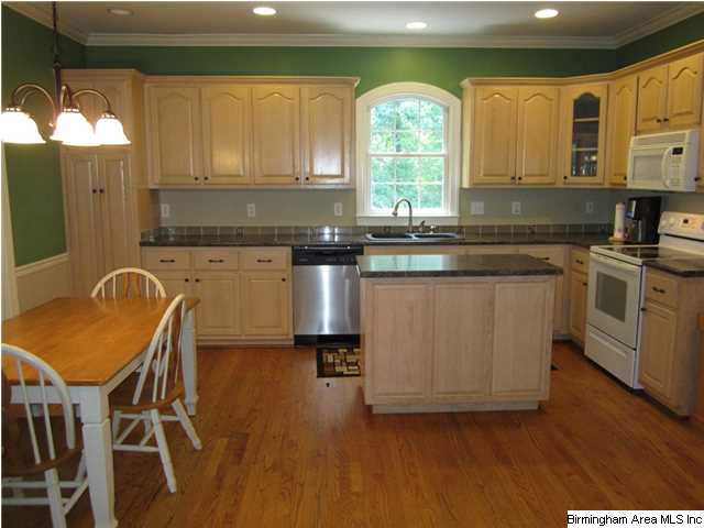 1008 Oak Tree Road Birmingham, AL 35244 - Photo 8 of 26