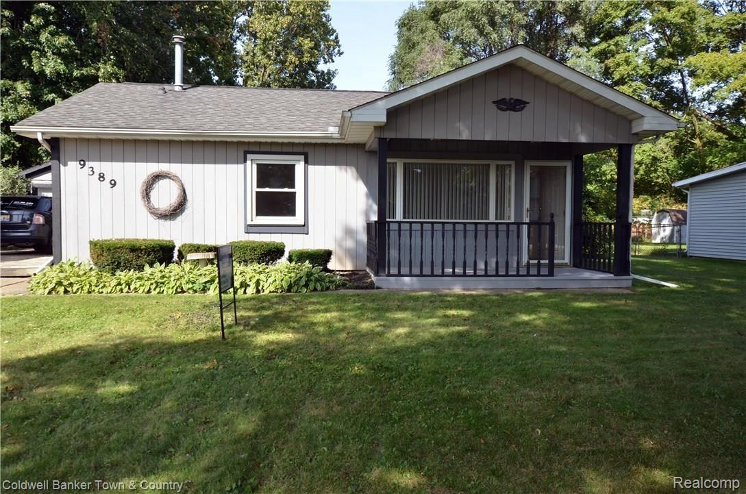 9389 Old Lee Road Brighton, MI 48116 - Photo 2 of 29 Exterior1.jpg