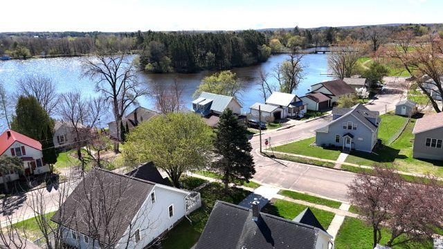 143 Maple Street East Amery, WI 54001 - Photo 4 of 26