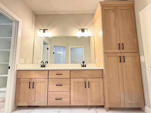 $1,278,000 | L129 Moll, Waunakee, WI 53597