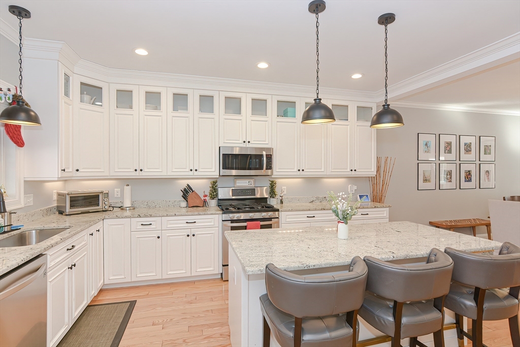 13 Dexter Road, Unit 13 Foxboro, MA 02035 - Photo 7 of 37 Gallery Image 7