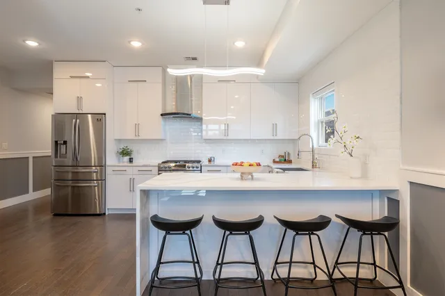 $625,000 | 270 St Pauls Avenue, Unit 4, Jersey City, NJ 07306