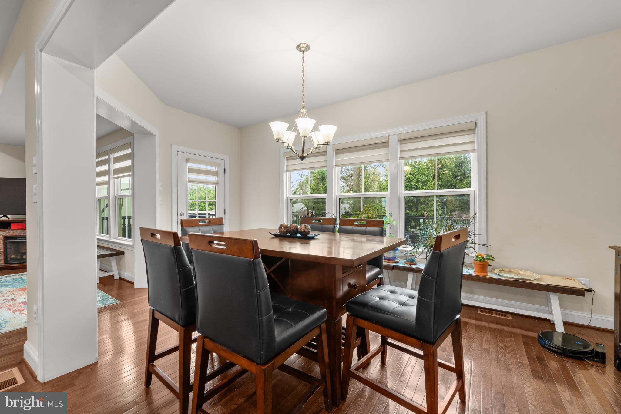 408 Quarry Point Road Malvern, PA 19355 - Photo 13 of 35 Kitchen eating area