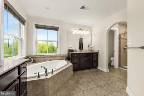 $869,900 | 408 Quarry Point Road, Malvern, PA 19355