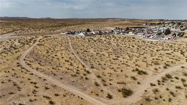 a view of an outdoor space