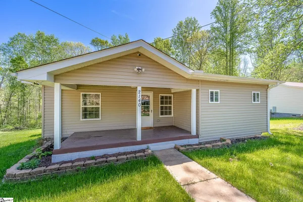 $379,000 | 2140 Geer Highway, Travelers Rest, SC 29690