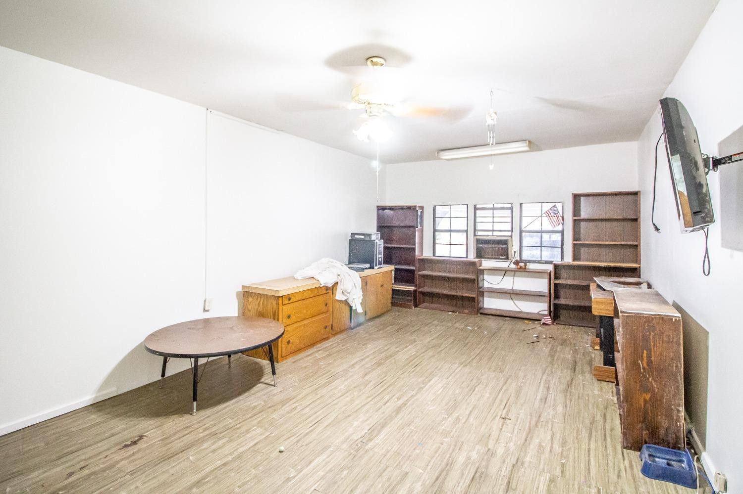 2119 49th Street Lubbock, TX 79412 - Photo 17 of 24 Photo 17