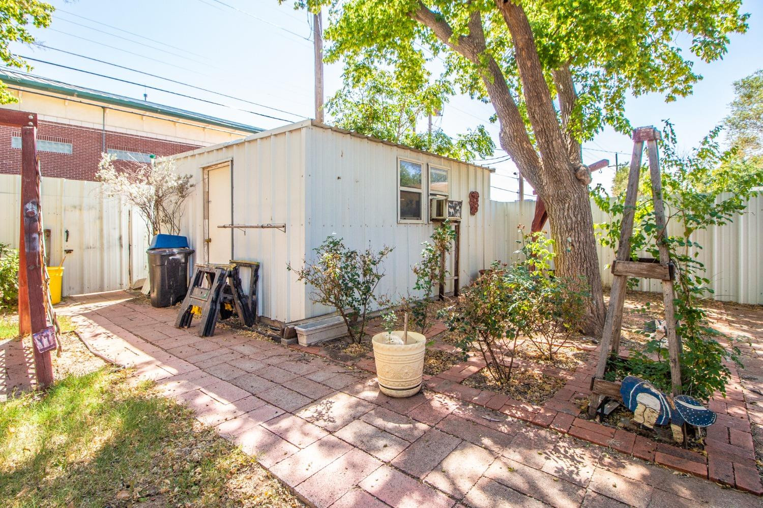 2119 49th Street Lubbock, TX 79412 - Photo 23 of 24 Photo 23