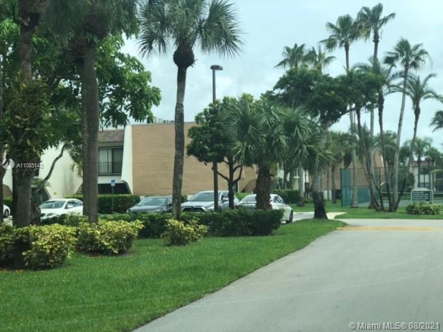 8287 Southwest 128th Street, Unit 210 Pinecrest, FL 33156 - Photo 13 of 39