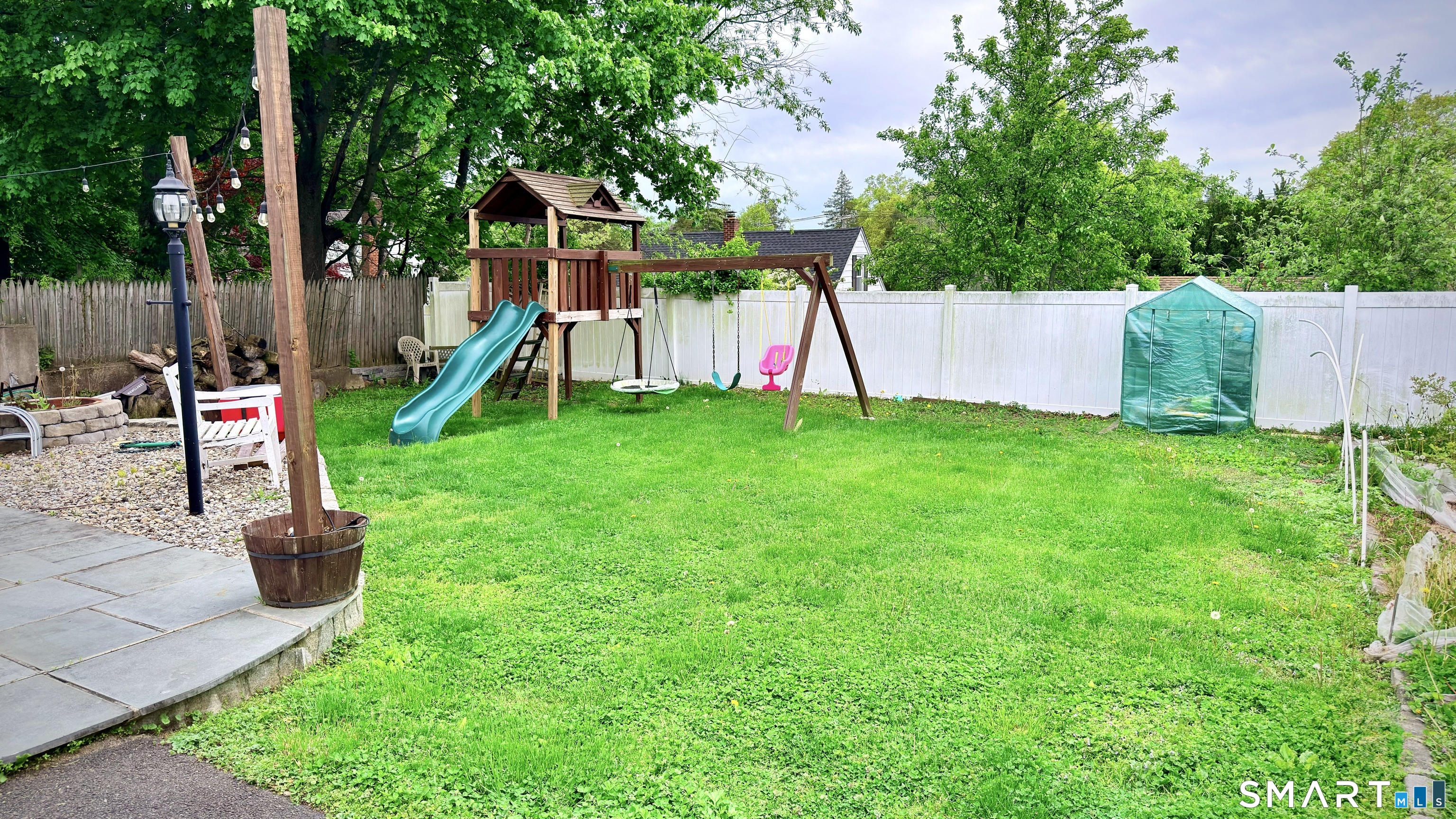 12 Rainbow Road Norwalk, CT 06851 - Photo 20 of 25