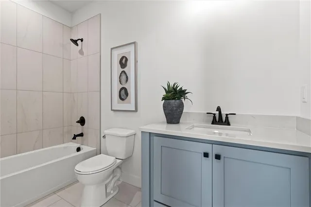 $599,900 | 9845 Northeast 104th Terrace, Kansas City, MO 64157