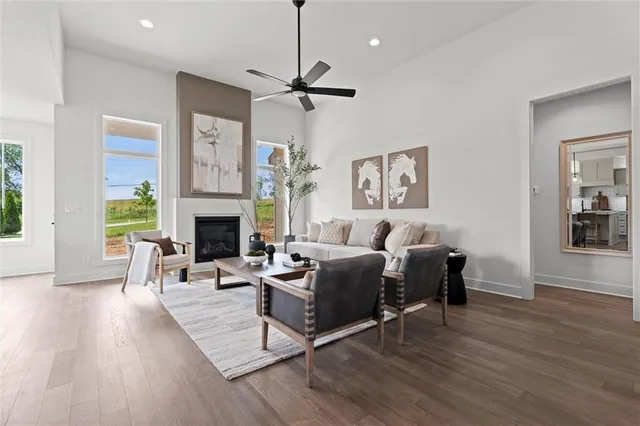 $599,900 | 9845 Northeast 104th Terrace, Kansas City, MO 64157