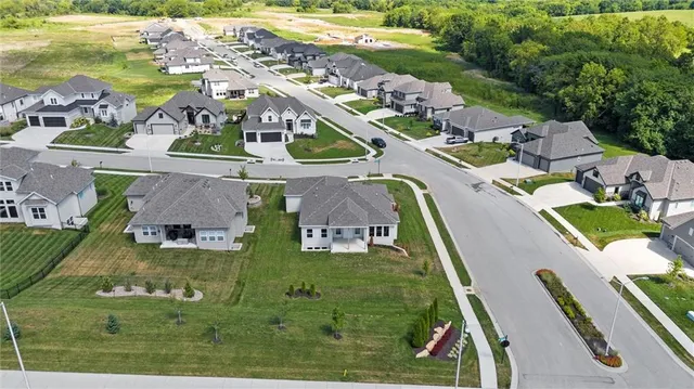 $599,900 | 9845 Northeast 104th Terrace, Kansas City, MO 64157