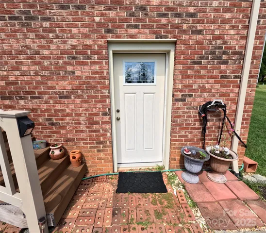 $320,000 | 2963 Freezer Locker Road, Hudson, NC 28638