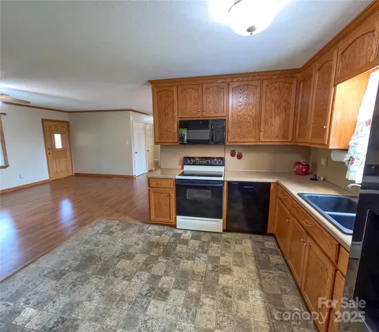 $320,000 | 2963 Freezer Locker Road, Hudson, NC 28638