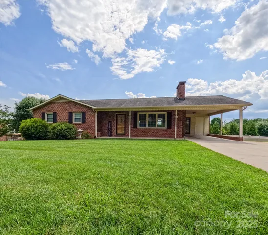 $320,000 | 2963 Freezer Locker Road, Hudson, NC 28638