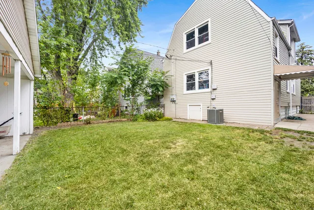 $1,450 | 5037 West Winona Street, Unit G, Chicago, IL 60630