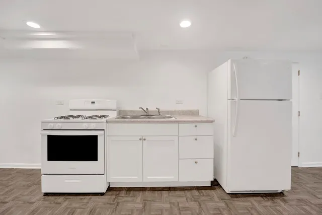 $1,450 | 5037 West Winona Street, Unit G, Chicago, IL 60630