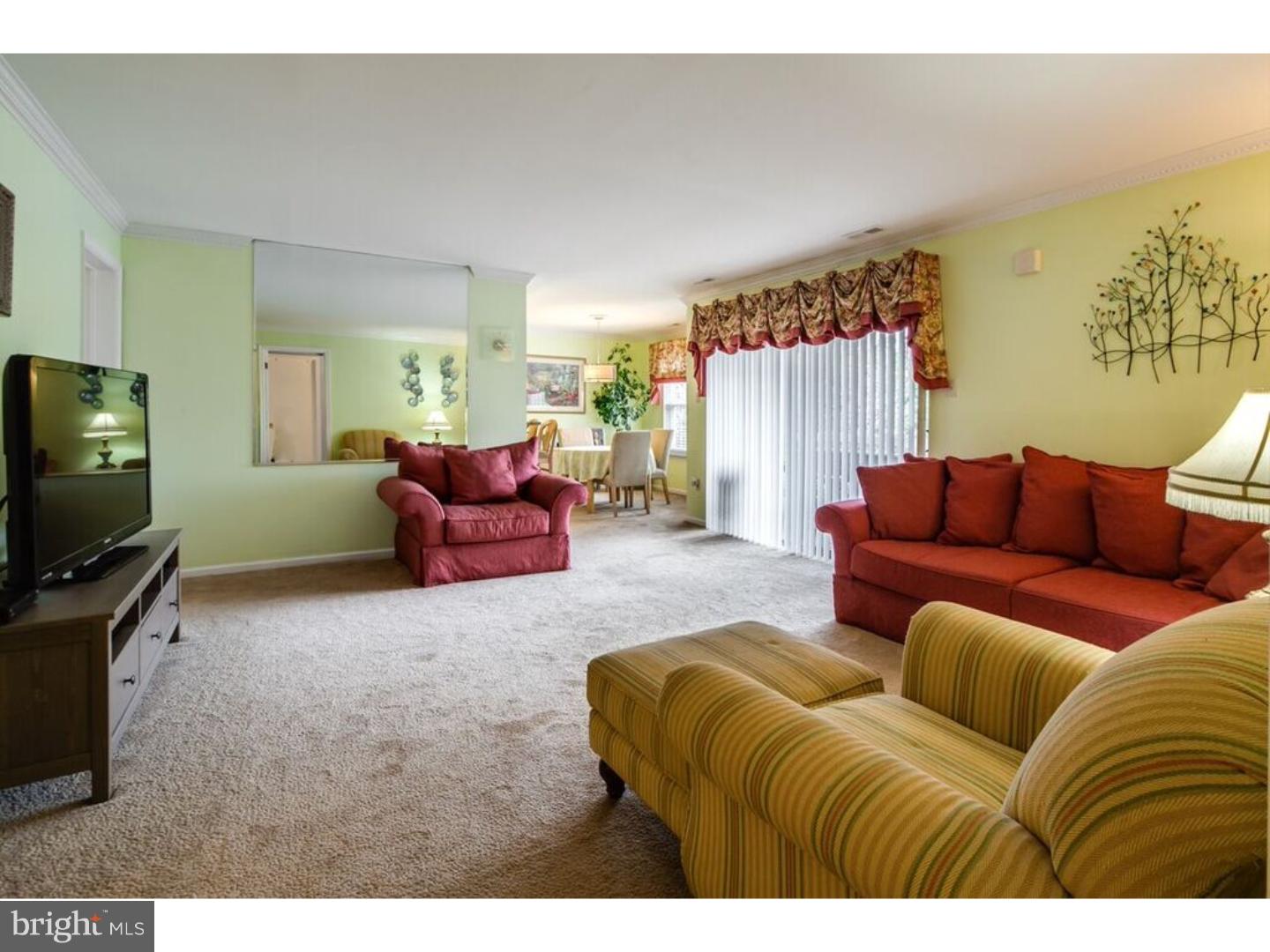 71208 Delaire Landing Road, Unit 208 Philadelphia, PA 19114 - Photo 4 of 25 Gallery Image 4