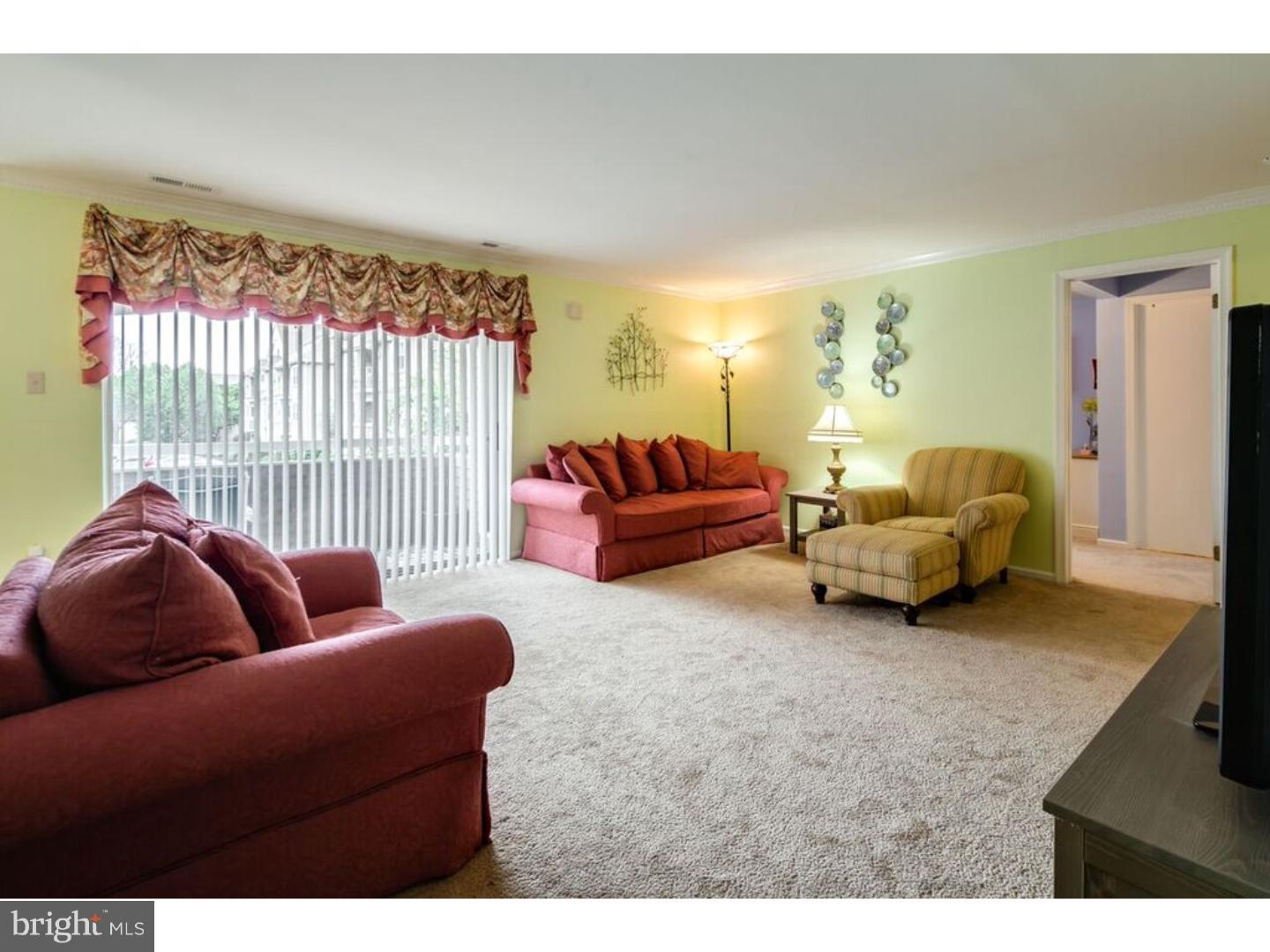 71208 Delaire Landing Road, Unit 208 Philadelphia, PA 19114 - Photo 5 of 25 Gallery Image 5